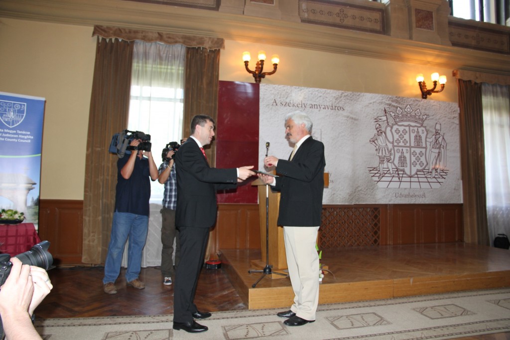 DisztanacsulesUdvh2014jun03_Hermann1