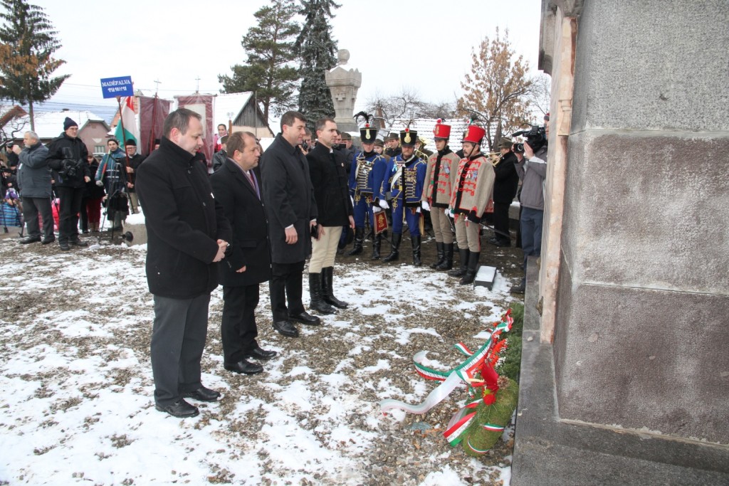 MadefalvaKoszoruzasHMTCsikiRMDSZ_2016jan07