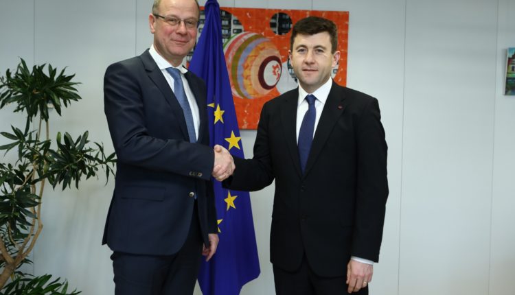 intalnire_navracsics3